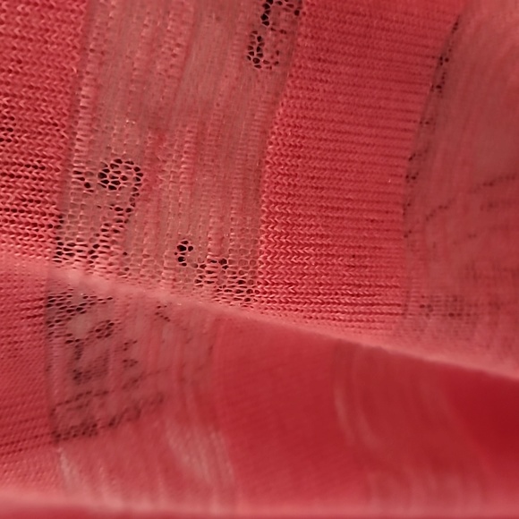 Lightweight Top With Batwing Sleeves - Picture 4 of 11